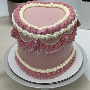 Vintage heart cake LB